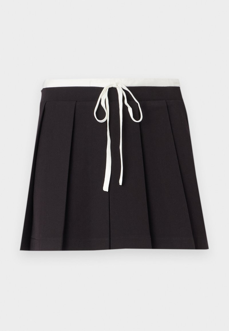 Even&Odd Shorts zwart