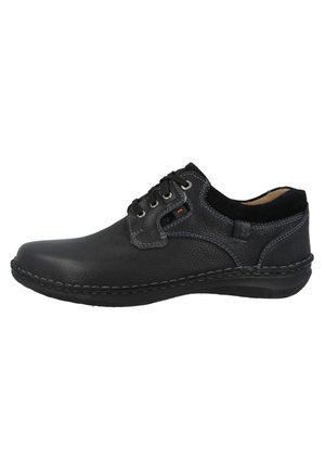 Chaussure en cuir noir avec un bout rond, un design à lacets, des coutures contrastées et un col doux. Présente une texture extérieure et une semelle rembourrée.