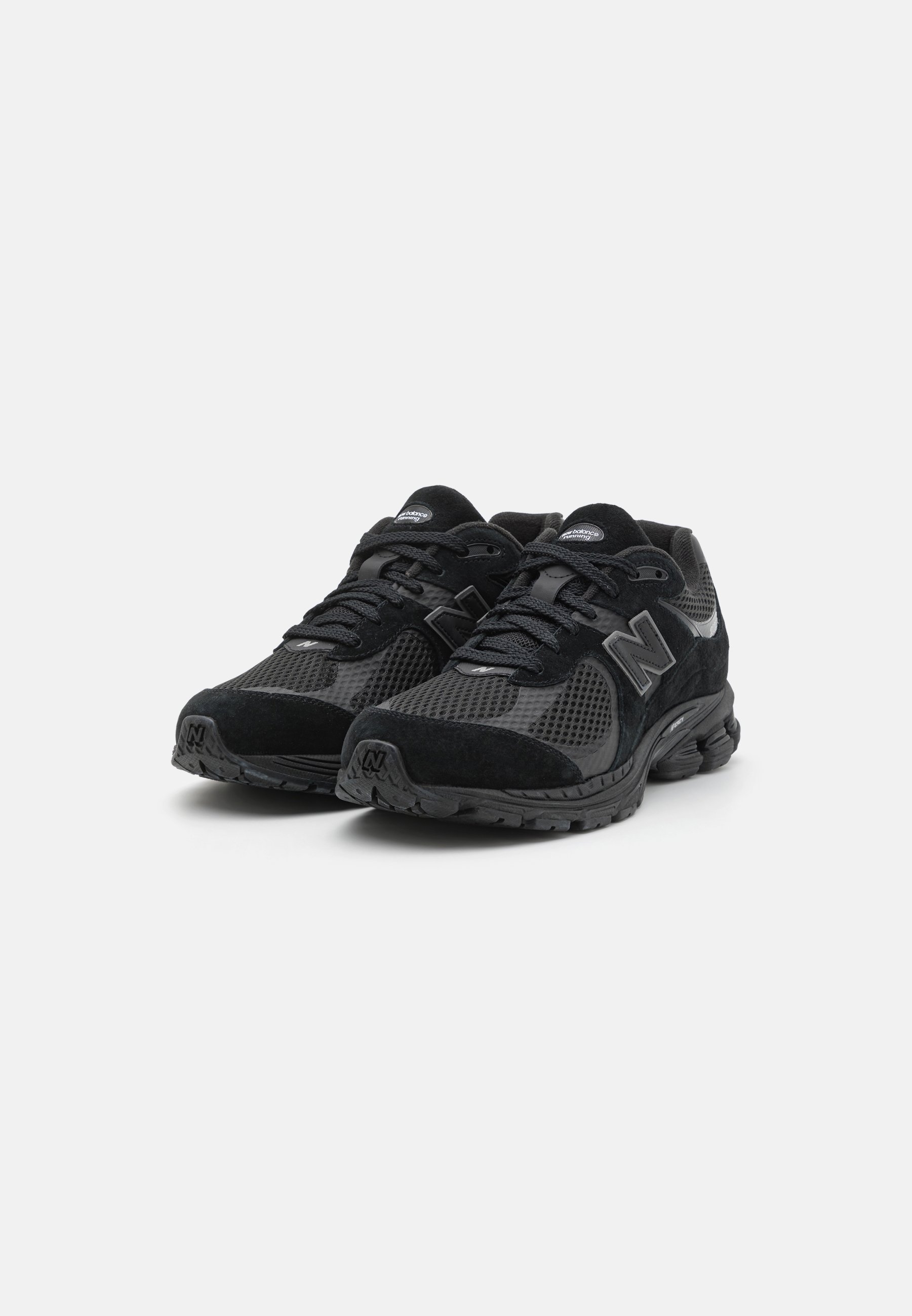 New Balance M2002WB UNISEX - Trainers - black - Zalando