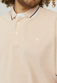 Jack & Jones JJEPAULOS SS NOOS PLS - Poloshirts - pumpkin