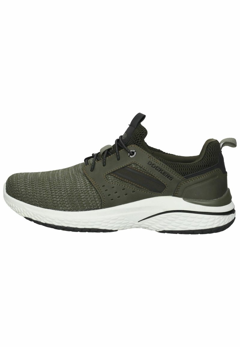 Zapatilla deportiva de punto verde con una parte superior texturizada, acentos negros, suela flexible y una lengüeta en el talón. Presenta un diseño de malla transpirable.