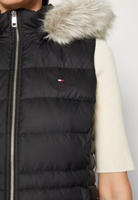 Tommy Hilfiger Kamizelka