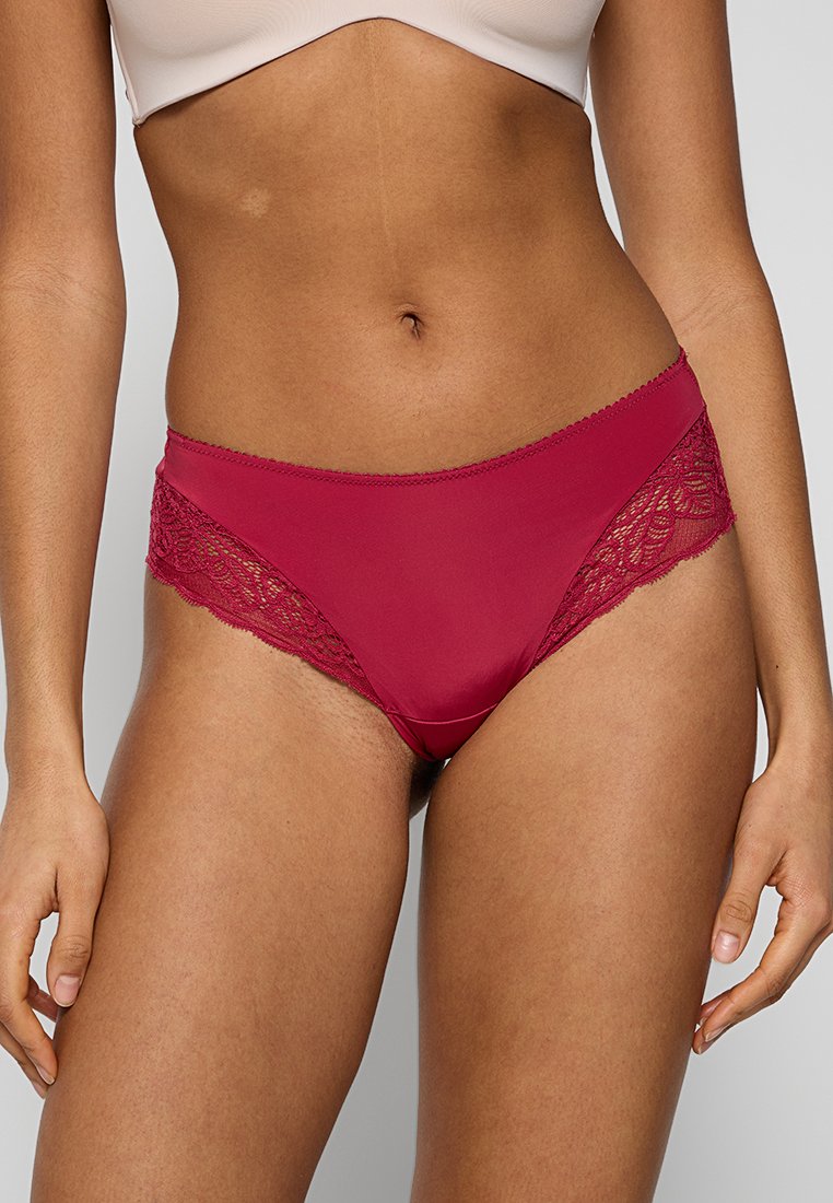 Triumph Slip niet gedefinieerd