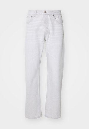 Jeans in denim grigio chiaro con taglio dritto, cinque tasche e chiusura a bottone metallico. Il tessuto ha una consistenza morbida e una leggera sbiaditura.