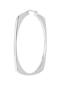 Silverfärgat hoopörhänge, rektangulär form, polerad yta, minimalistisk design, med ett säkert gångjärn och slät, reflekterande yta.