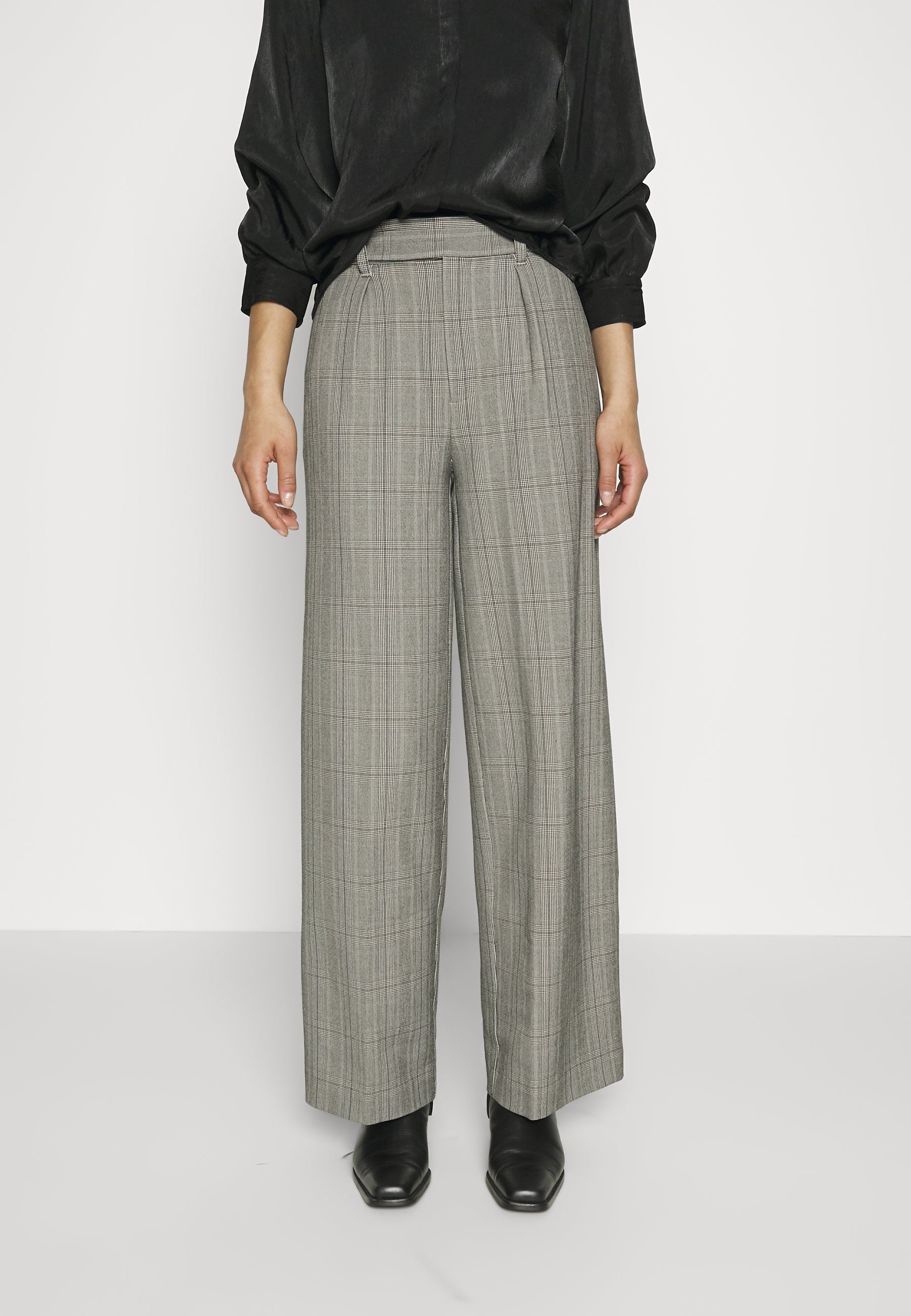 dkny plaid pants