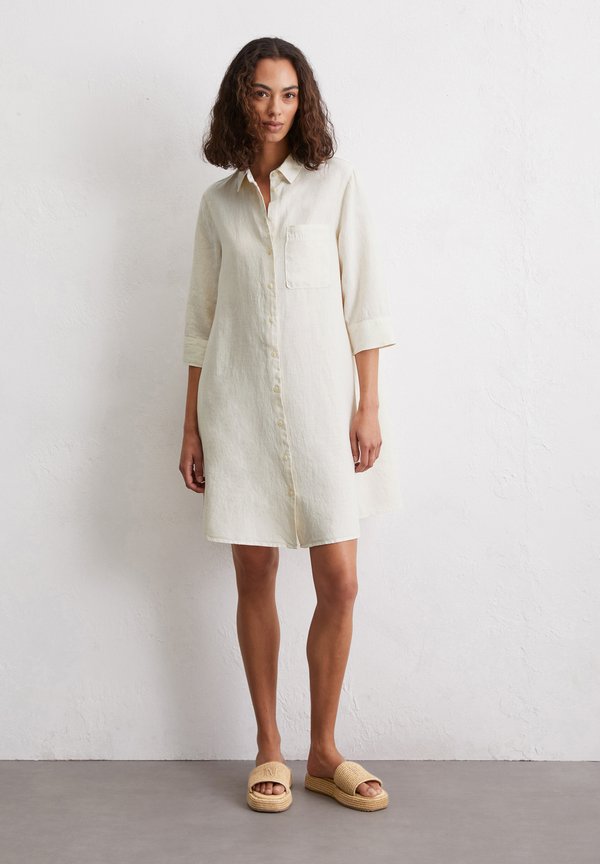 A SHAPED 3/4 SLEEVE SHORT LENGTH BREAST POCKET - Shirt dress - silky stone3