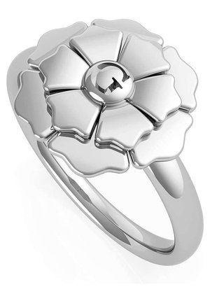 Sølvring med blomstermotiv med lagdelte kronblade og en glat, poleret ring.