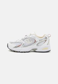 MR530 UNISEX - Sportbačiai - white