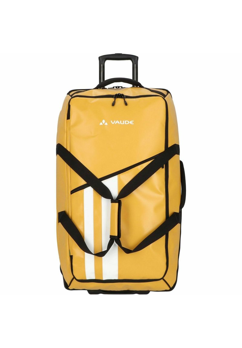 Sac de voyage à roulettes jaune avec des sangles noires, des rayures blanches et le logo VAUDE. Il dispose d'une poignée rétractable et d'un compartiment principal zippé.