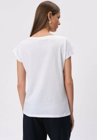 Greenpoint - T-shirt z nadrukiem