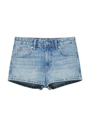 Short en denim bleu clair avec poches avant, passants de ceinture, fermeture bouton et détails délavés.