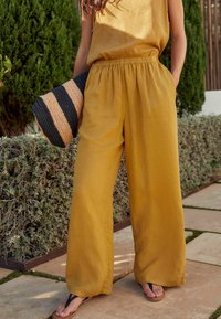 Next WIDE LEG TALL - Hlače - mustard yellow