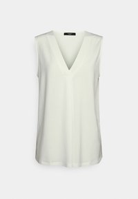 Haut sans manches à encolure en V en tissu blanc clair, texture lisse, coupe décontractée, avec un ourlet inférieur légèrement arrondi. Sans accents ni motifs visibles.