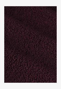 Sélectionné, dunkellila