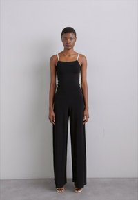 Norma Kamali ELEPHANT PANT - Pantalon classique - black