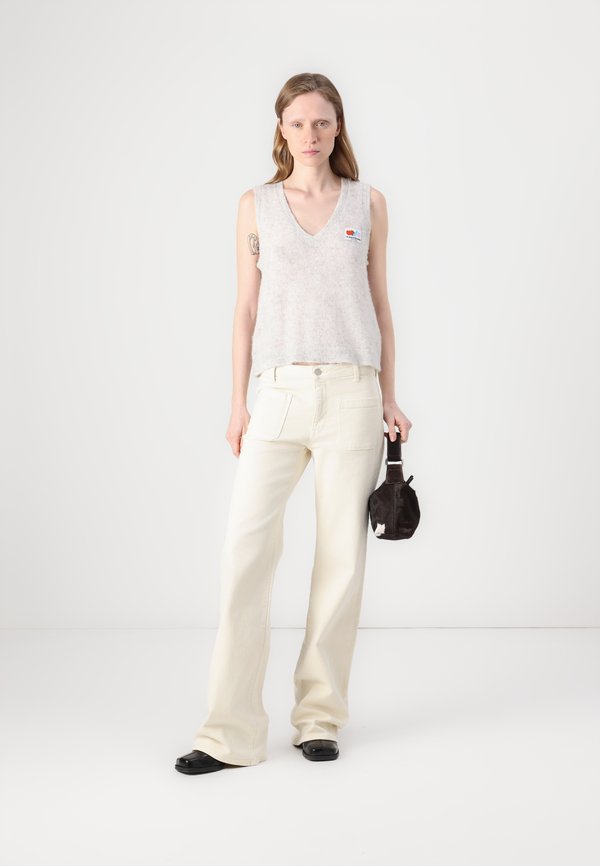 EMILIA - Straight leg jeans - natural3