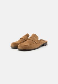 Billi Bi Pantofle - brown