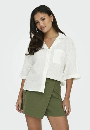 ONLY ONLY HEMD NORMAL GESCHNITTEN HEMDKRAGEN VOLUMINÖSER ARMSCHNITT HEMD - Hemdbluse - bright white