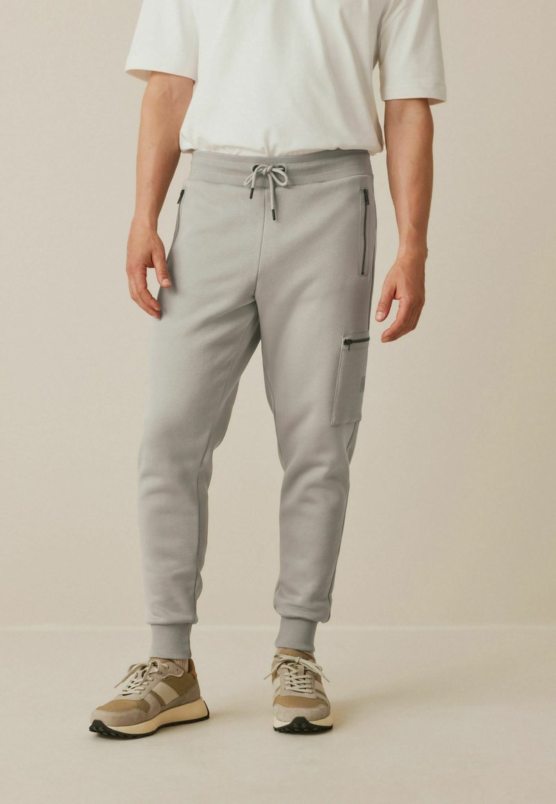 Next REGULAR FIT ZIP POCKET CARGO - Træningsbukser - grey