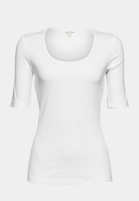 Chemise blanche ajustée à manches courtes avec encolure dégagée, présentée sur un fond gris clair uni.