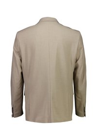Giacca da abito beige con una texture liscia, apertura singola sul retro e due accenti con bottoni neri su ciascun polsino. Design del collo classico.