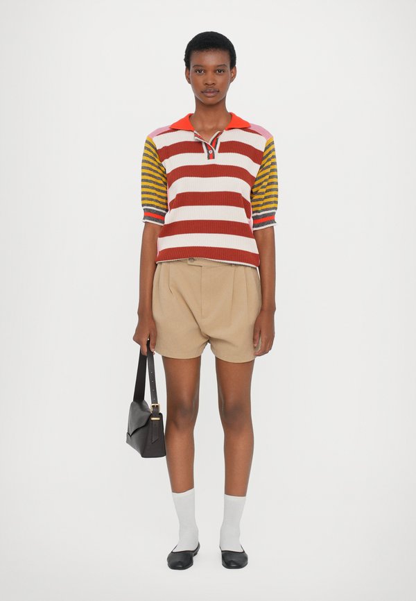 HIGH WAIST PLEATED - Shorts - beige3