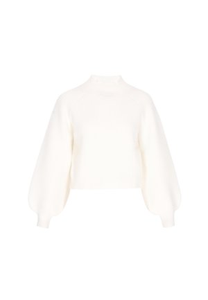 Rövidített fehér pulóver bordás kötött anyagból, magas nyakkal és ballonujjakkal. Egyszerű dizájn, látható minták vagy díszítések nélkül.
