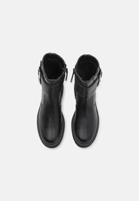 ONLY SHOES ONLTRINITY DOUBLE BUCKLE BOOT - Μποτάκι καουμπόι/μηχανόβιου - 802 - black