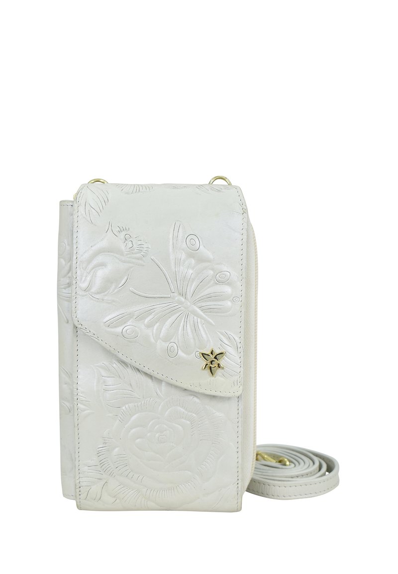 Witte leren crossbody tas met reliëf bloemen- en vlinderontwerpen, gouden hardware en een afneembare schouderriem. Voorzien van een klep sluiting.
