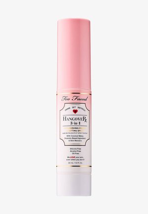 HANGOVER SETTING SPRAY - Setting spray & powder - -