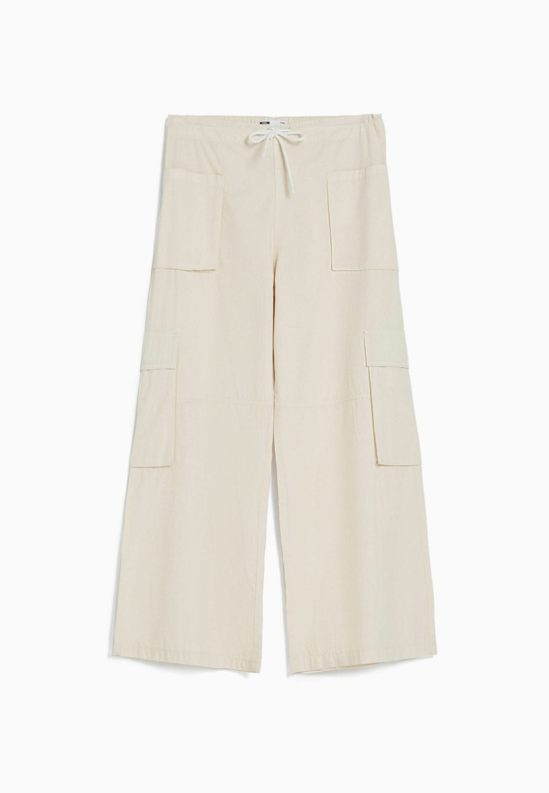 Bershka Flared Jeans beige