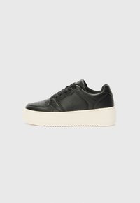 Sneakers - black