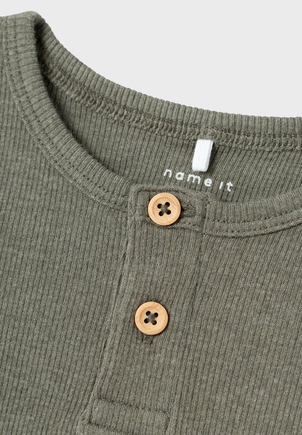 NMMKAB - Long sleeved top - dusty olive melange2