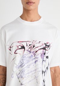 Weekday OVERSIZED GRAPHIC - Μπλουζάκι με στάμπα - dragon gate