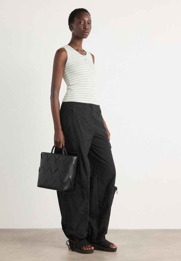 ESSENTIAL TANK  - Top - misty sage3