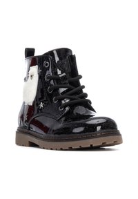 Botas de tobillo de charol negro con purpurina, con una cara de Santa suave y blanca, cordones negros y acentos de estrellas en el lateral. Suela de goma.