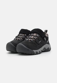 Keen TARGHEE IV LOW WP UNISEX - Matkajalatsid - black
