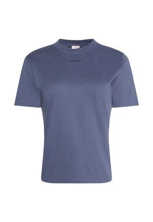 Calvin Klein T-shirt met korte mouwen en ronde hals in gedempt blauw met klein merklogo in het midden van de borst, eenvoudig ontwerp.