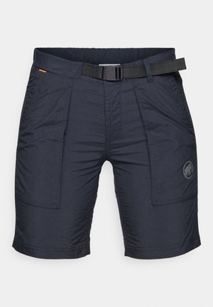 Marineblauwe cargoshorts van lichtgewicht stof, met meerdere zakken, een riem met een plastic gesp en een logo-embleem.