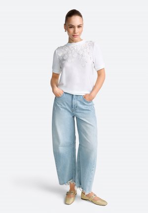 Apdrukāts T-krekls - pearl white