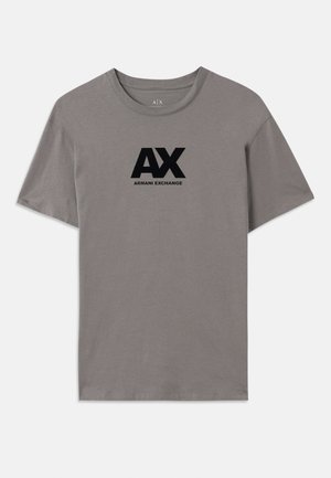 Szara bawełniana koszulka z nadrukowanym czarnym logo z napisem "AX" i "ARMANI EXCHANGE". Klasyczny okrągły dekolt i krótkie rękawy.