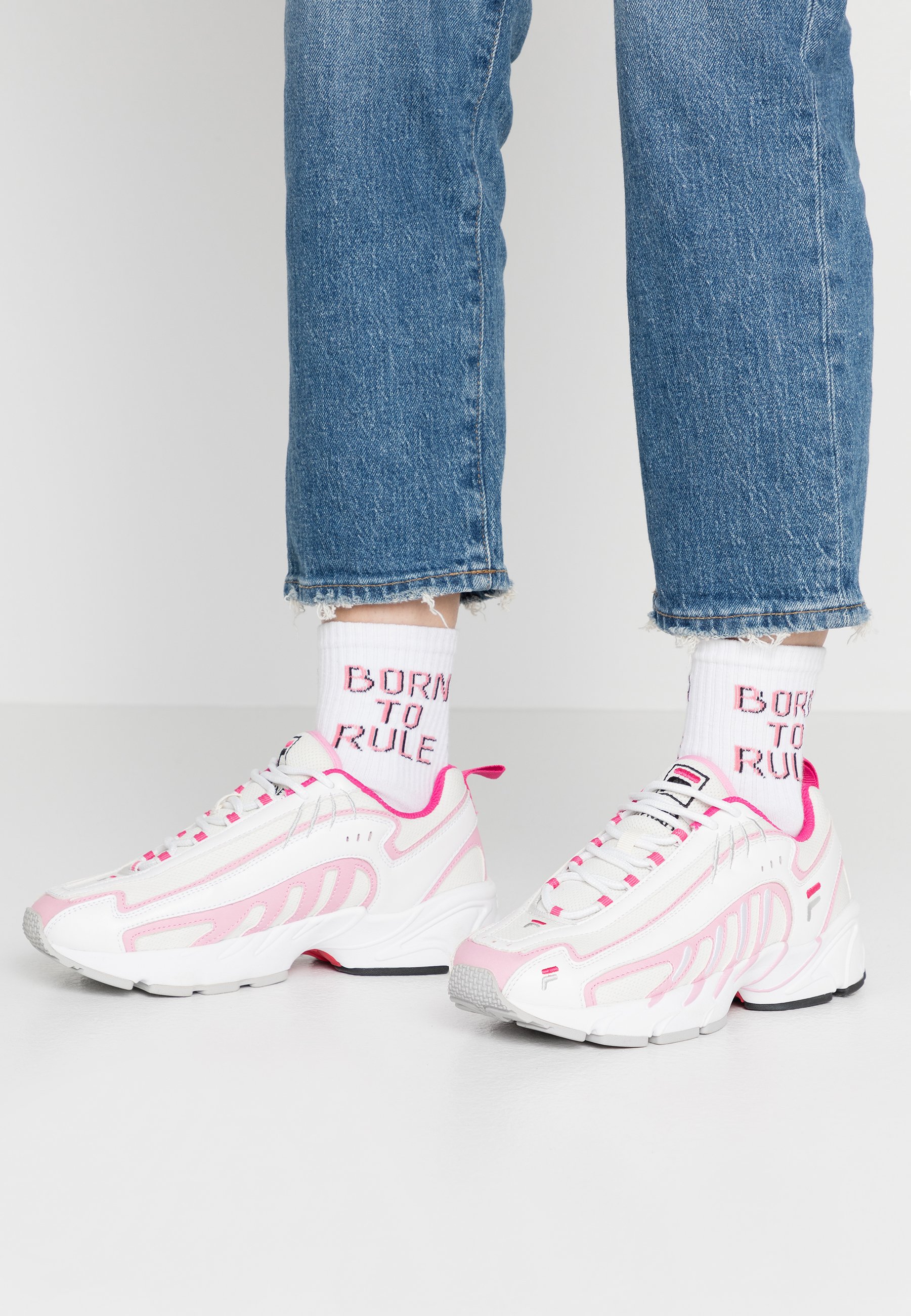 Fila ADRENALINE Joggesko whiterosebloomhvit Zalando.no Fila ADRENALINE Joggesko whiterosebloomhvit Zalando.no