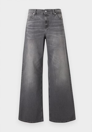 Blugi cu picioare largi din denim gri închis decolorat. Au o talie clasică, cinci buzunare și o ușoară decolorare subtilă în partea din față.