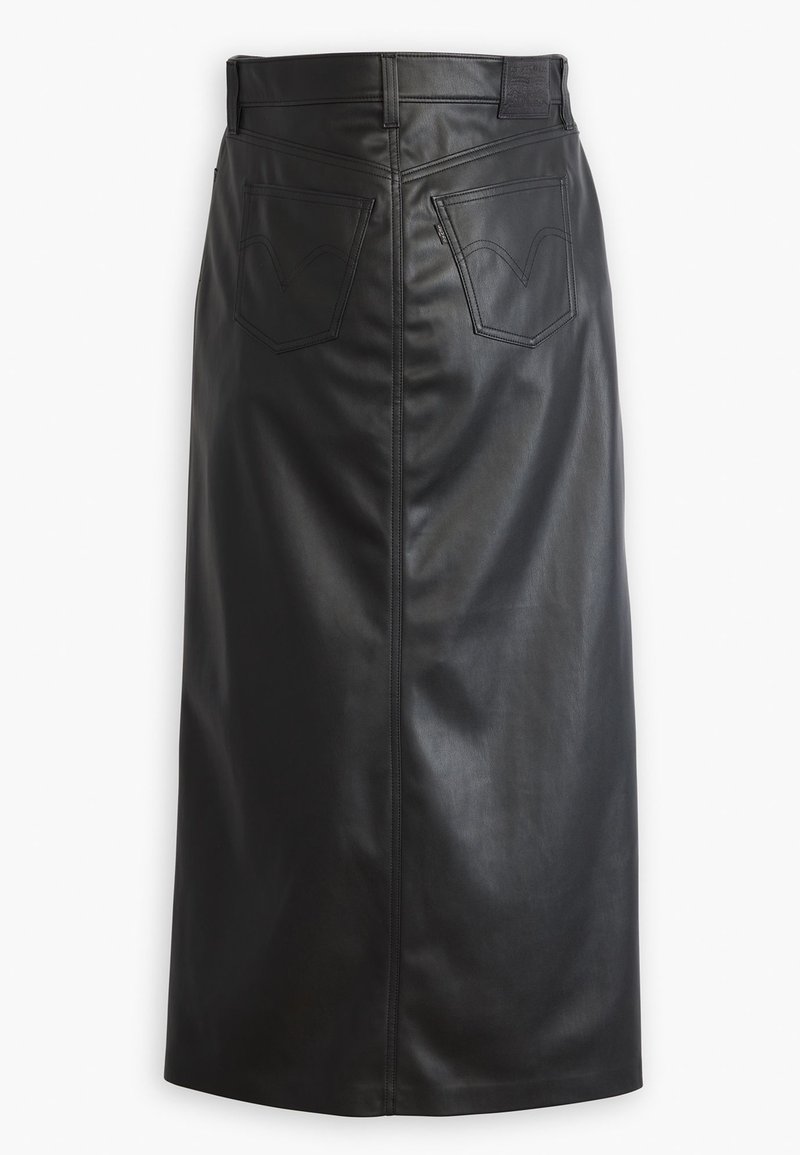 Jupe midi en cuir noir avec une silhouette ajustée, comportant deux poches arrière avec un détail de couture arrondi et un ourlet droit.