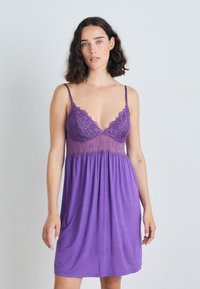 LASCANA LAS CAPSULE NEGLIGÉ - Noćna košulja - purple