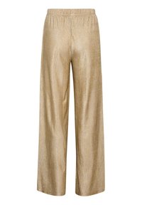 Spodnie o szerokich nogawkach wykonane z metalicznego złotego materiału z pionowymi paskami, posiadające elastyczny pasek w talii dla wygody. Gładka faktura i błyszczące wykończenie.