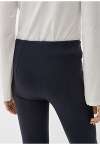 s.Oliver MIT FUSSSCHLAUFE - Legging (type pantalon) - navy