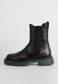 Unausgewählt, black/green