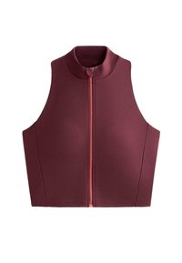 Bordó sportmellény magas nyakkal és elülső cipzárral. Rugalmas anyagból készült, sima felületű, minta nélkül.